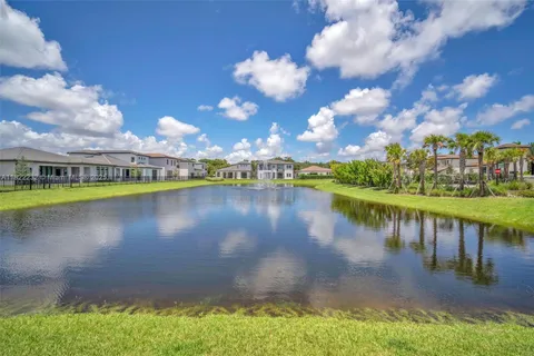 $2,750,000 | 3511 Ashwood Circle, Hollywood, FL 33312