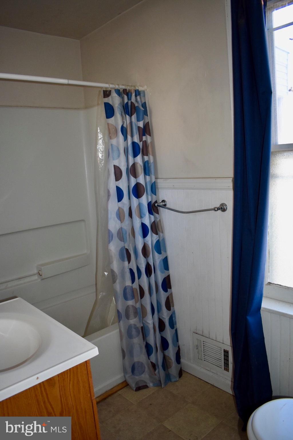 1653 Cotton Street Reading, PA 19606 - Photo 12 of 14