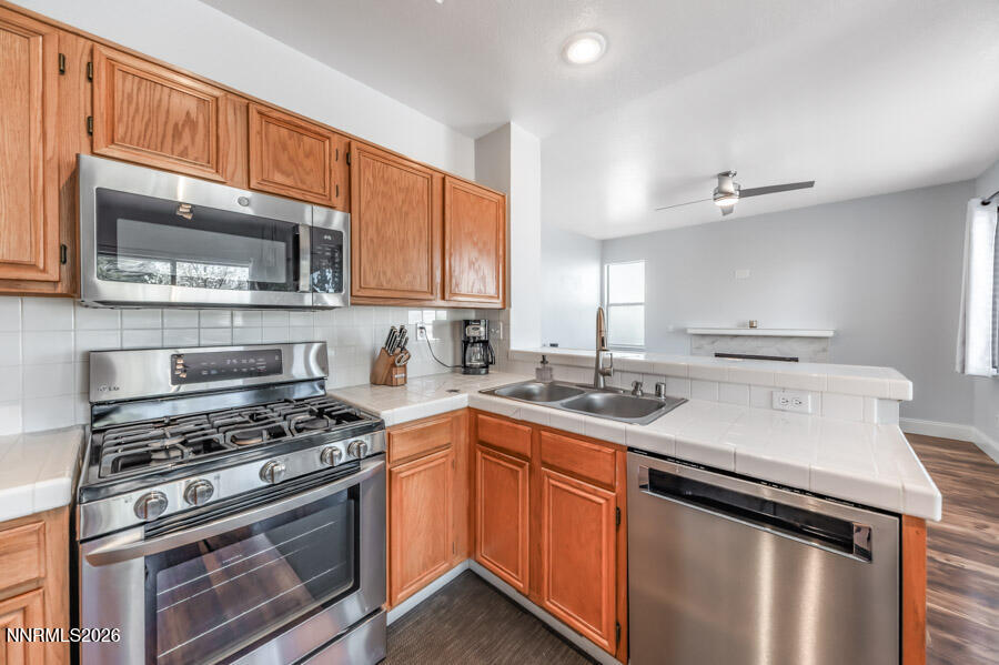 3108 Joshua Park Drive Reno, NV 89502 - Photo 12 of 38 12