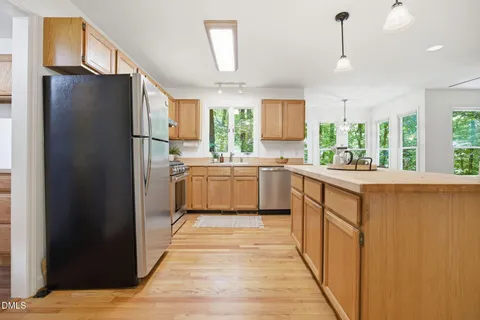 $735,000 | 720 Creekstone Drive, Chapel Hill, NC 27516