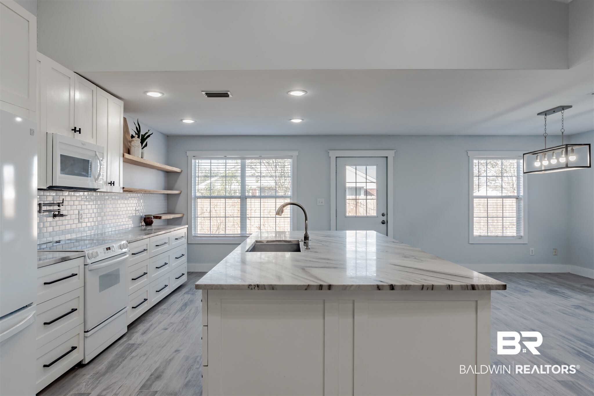 2655 Hampton Park Circle Foley, AL 36535 - Photo 3 of 25