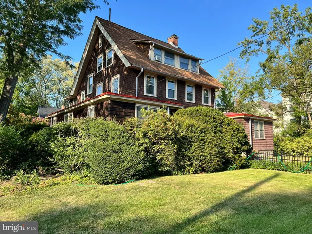 $750,000 | 29 West Stratford Avenue, Lansdowne, PA 19050