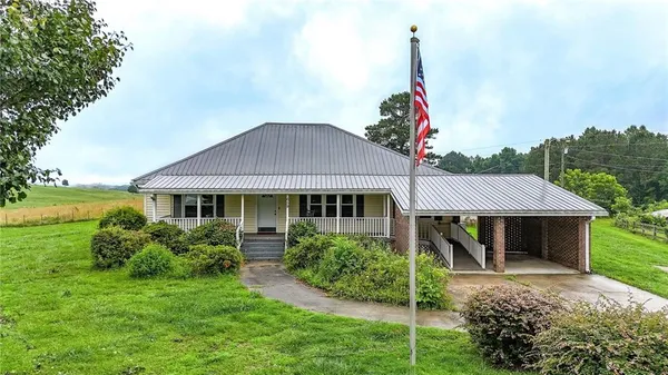 $400,000 | 659 Brock Road, Carrollton, GA 30117