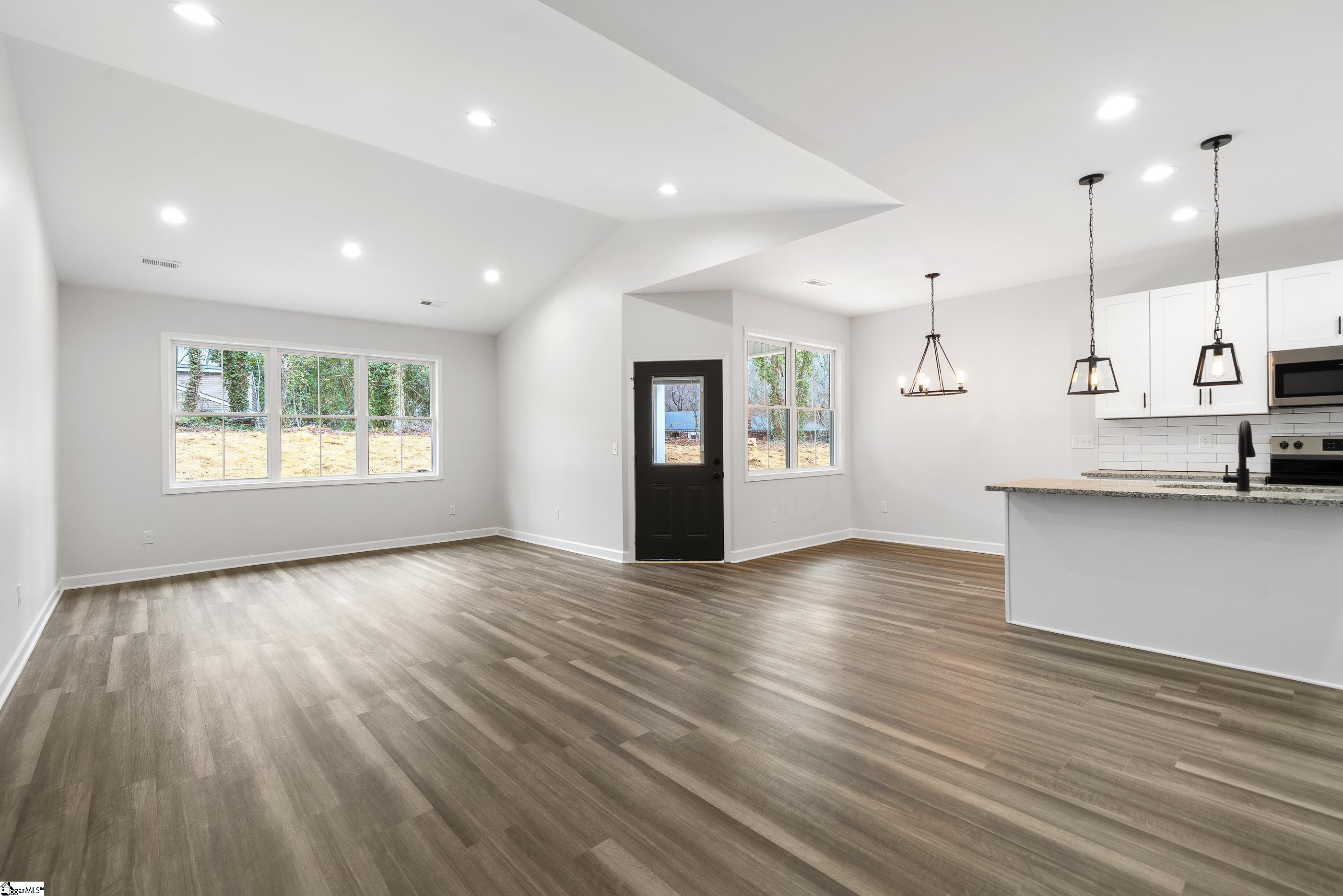 506 Old Stagecoach Road Easley, SC 29642 - Photo 4 of 21 Gallery Image 4