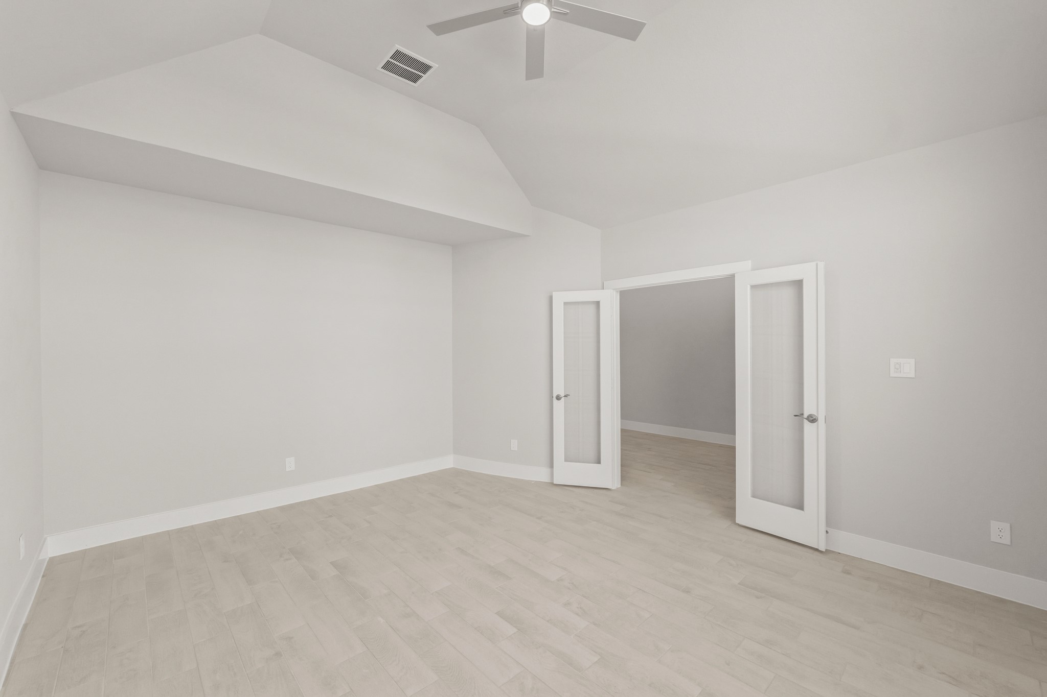 4603 Whisperwood Drive Rosenberg, TX 77471 - Photo 11 of 50 a view of an empty room