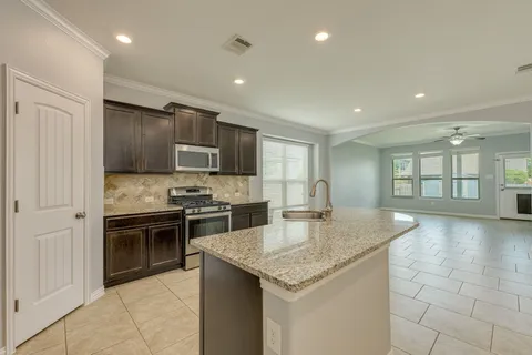 $399,900 | 2701 Auburn Chestnut Lane, Pflugerville, TX 78660
