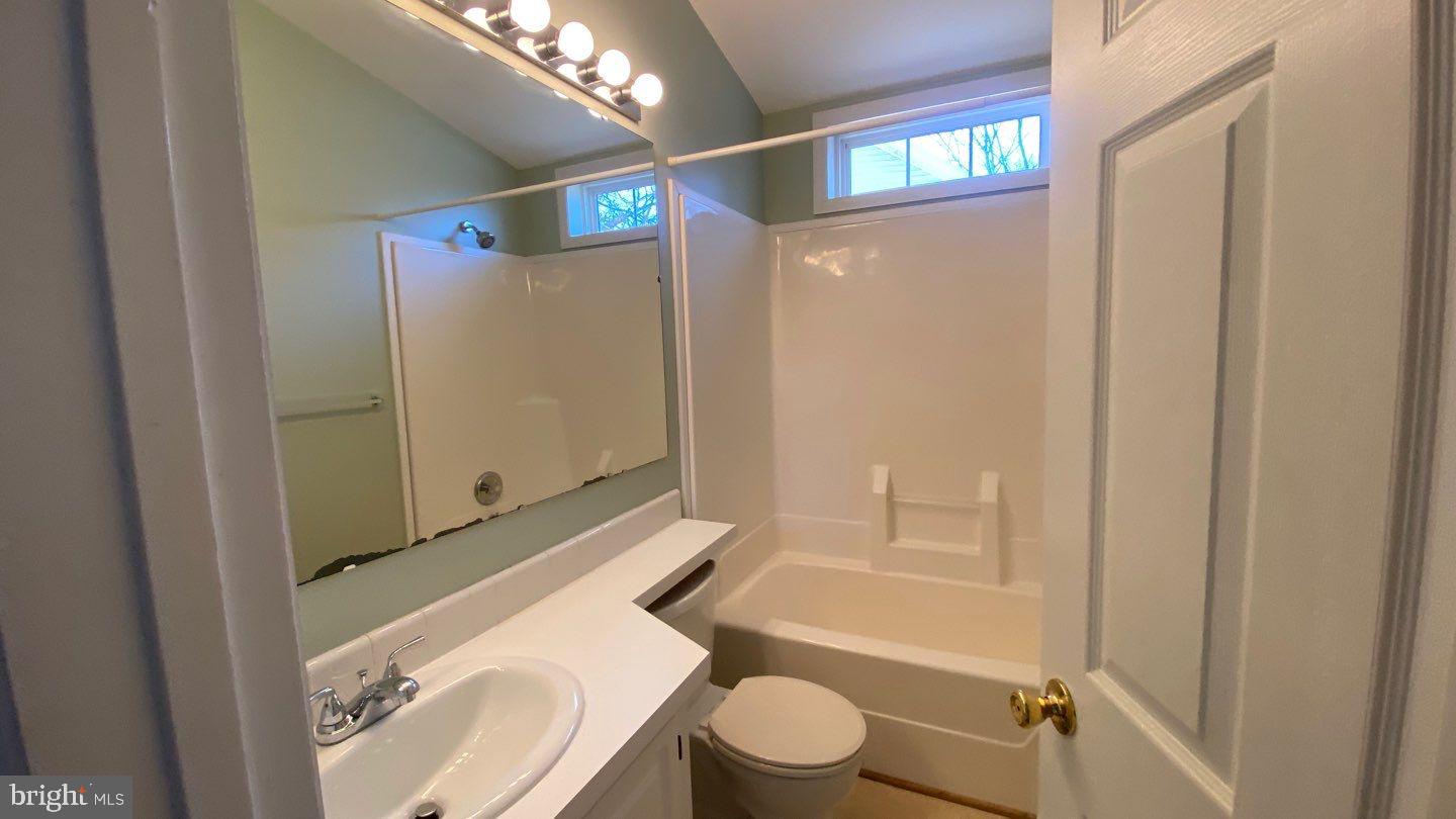 7642 Bluff Point Lane Elkridge, MD 21075 - Photo 17 of 23