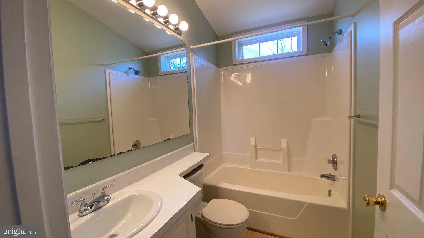 7642 Bluff Point Lane Elkridge, MD 21075 - Photo 18 of 23