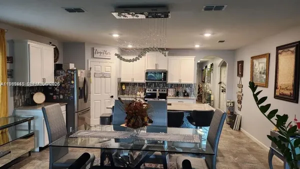 $2,850 | 2271 Arlington Drive Southwest, Unit 2271, Vero Beach, FL 32968