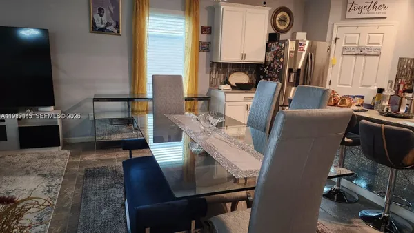 $2,850 | 2271 Arlington Drive Southwest, Unit 2271, Vero Beach, FL 32968