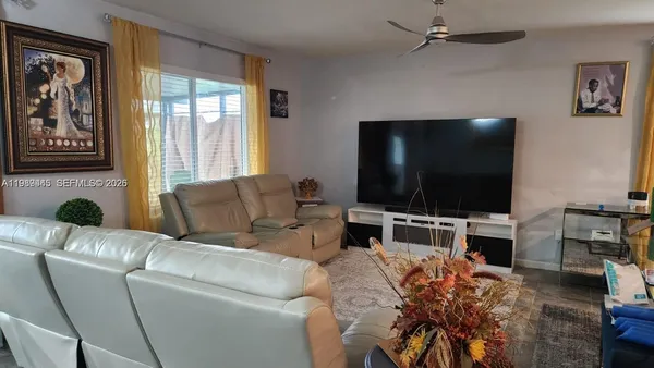 $2,850 | 2271 Arlington Drive Southwest, Unit 2271, Vero Beach, FL 32968