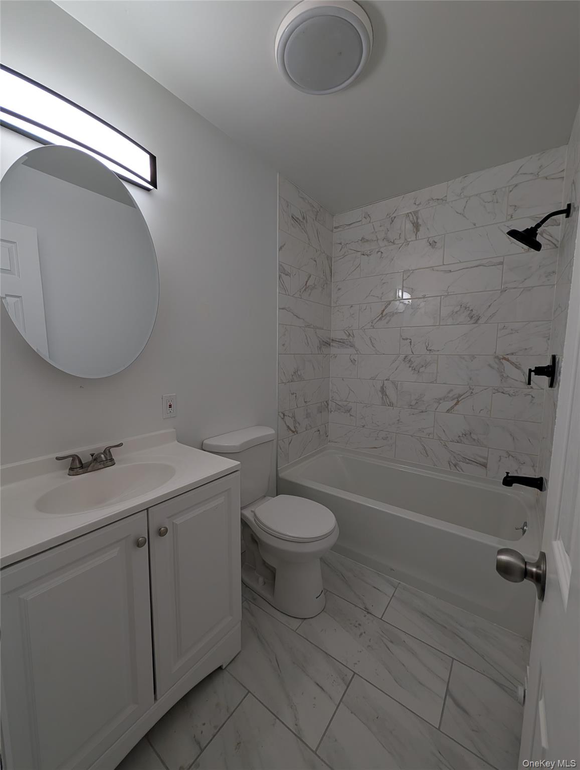 1407 Highway 208 Wallkill, NY 12589 - Photo 13 of 42 Full Bathroom Upstairs