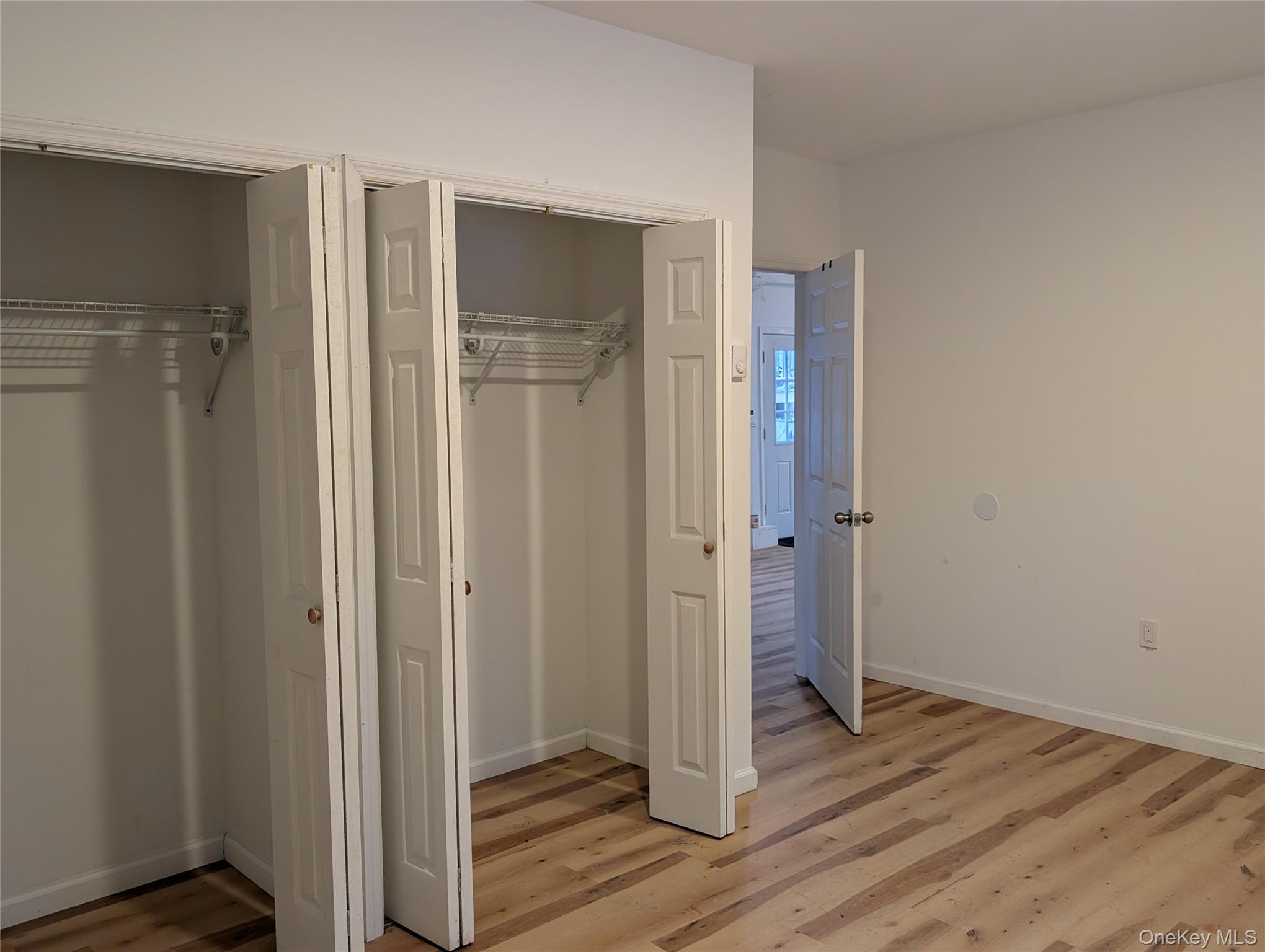 1407 Highway 208 Wallkill, NY 12589 - Photo 25 of 42