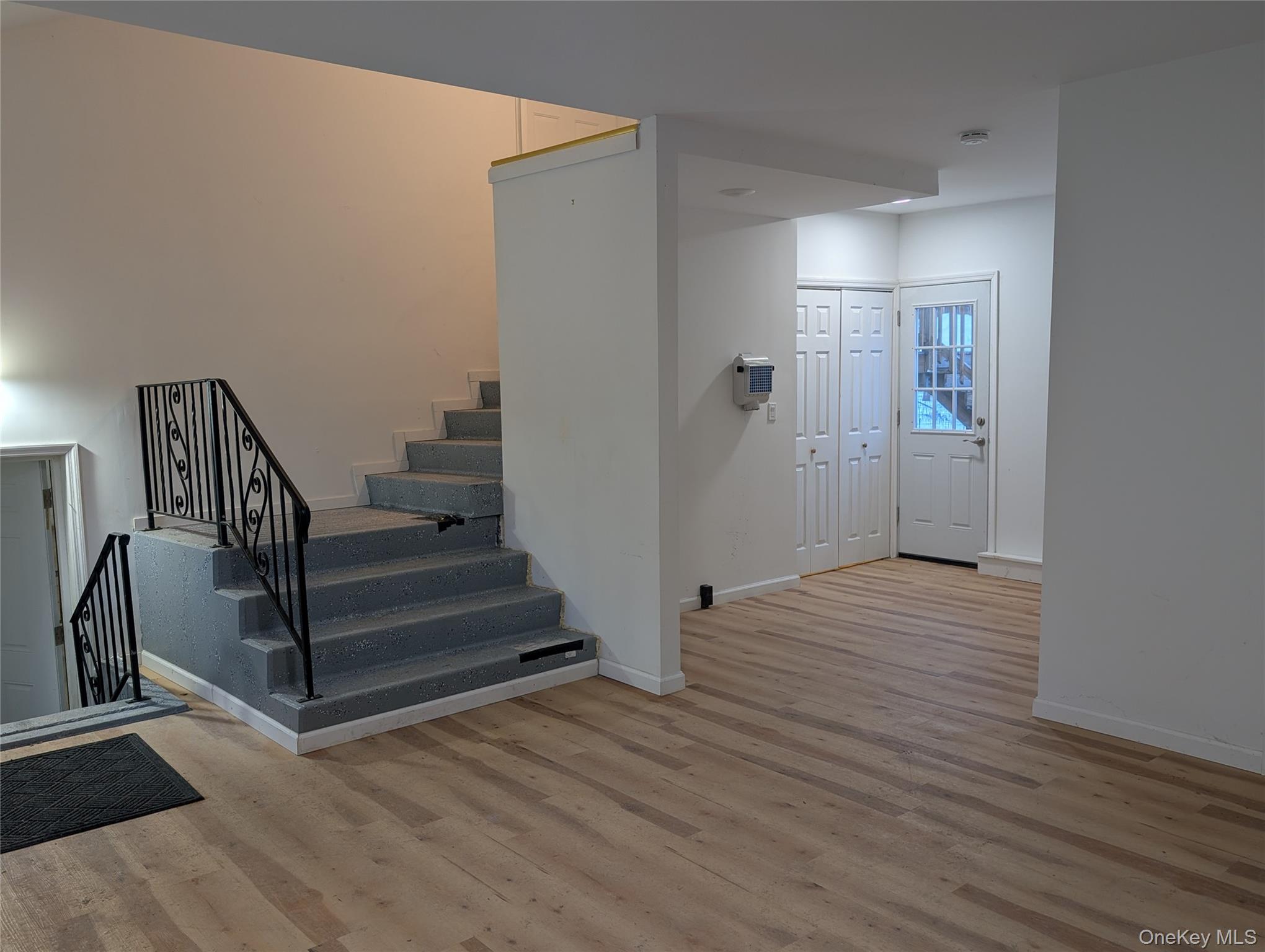 1407 Highway 208 Wallkill, NY 12589 - Photo 4 of 42 Lower Level - Den/Recreation Room
