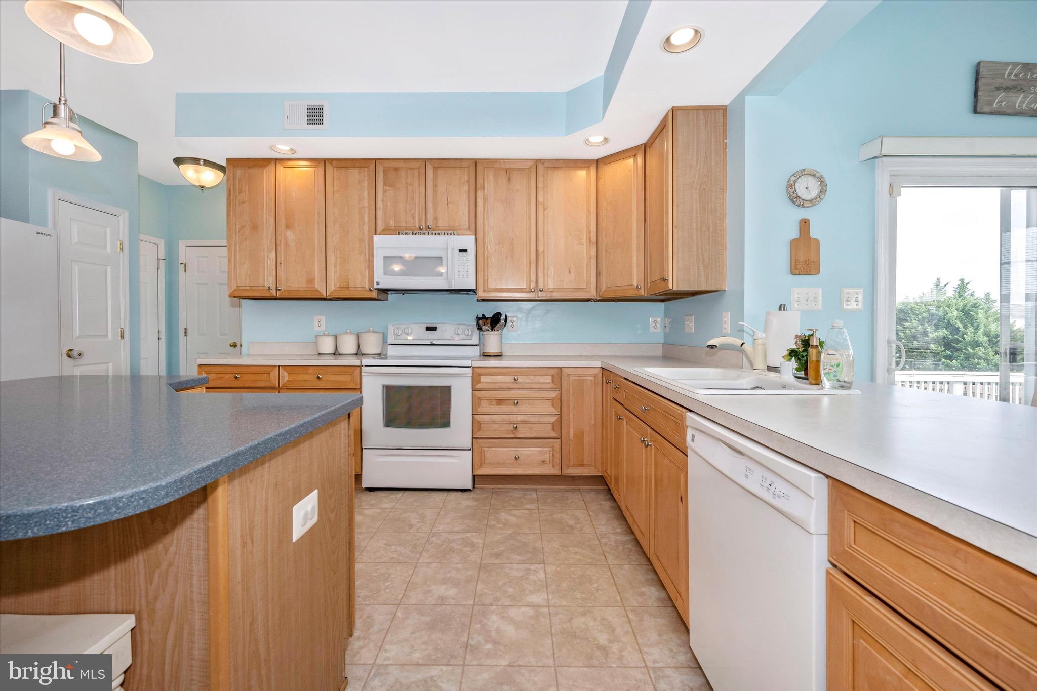 5897 Union Ridge Drive Adamstown, MD 21710 - Photo 16 of 60 Kitchen