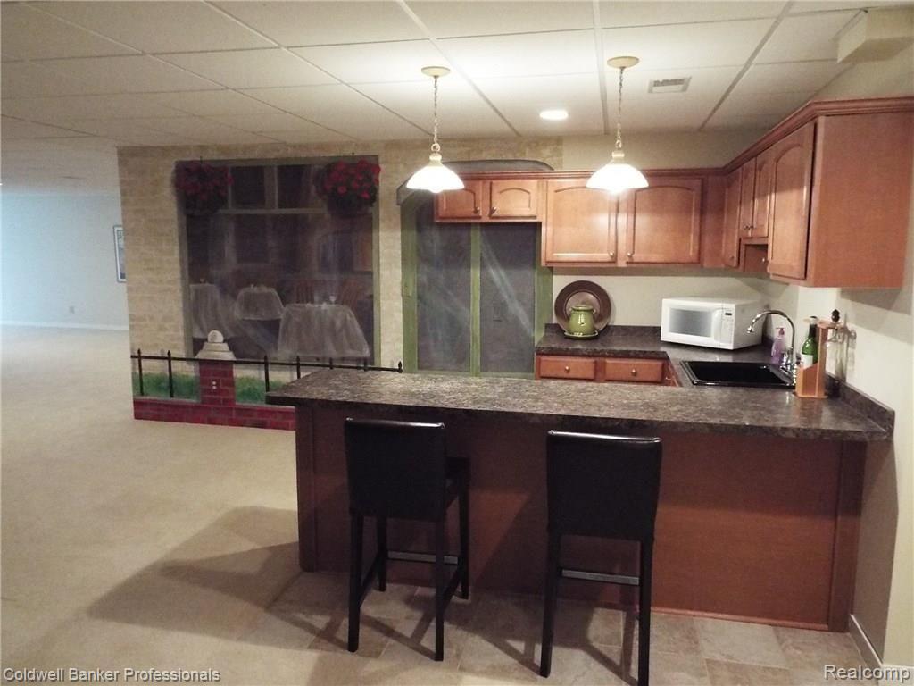 3379 Pleasant Valley Road Brighton, MI 48114 - Photo 12 of 34 PLEASANT VALLEY 3379 (2).JPG