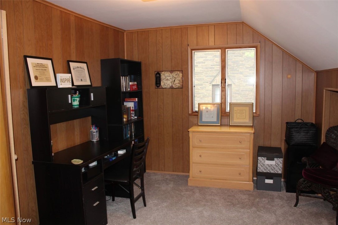 1565 Crest Road Cleveland, OH 44121 - Photo 24 of 31