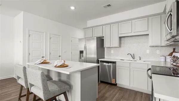 $239,410 | 214 Kenmore Circle, Perry, GA 31069