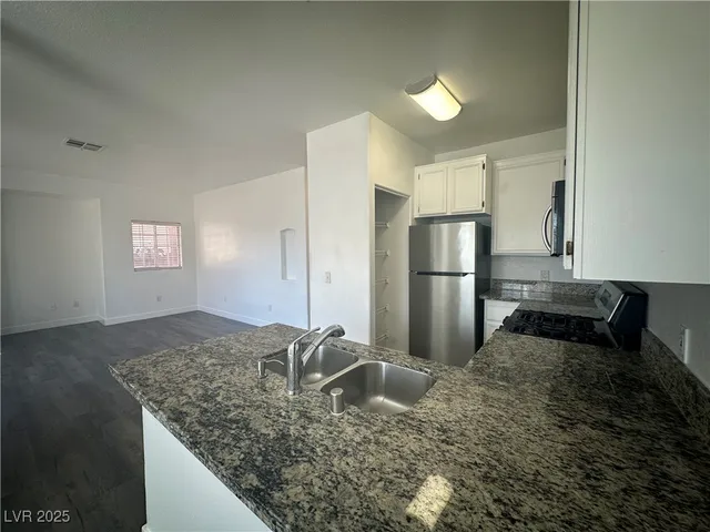 $1,200 | 4730 East Craig Road, Unit 1172, Las Vegas, NV 89115
