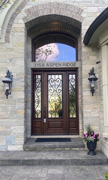 3158 Aspen Ridge Court Howell, MI 48843 - Photo 2 of 57 Gallery Image 2