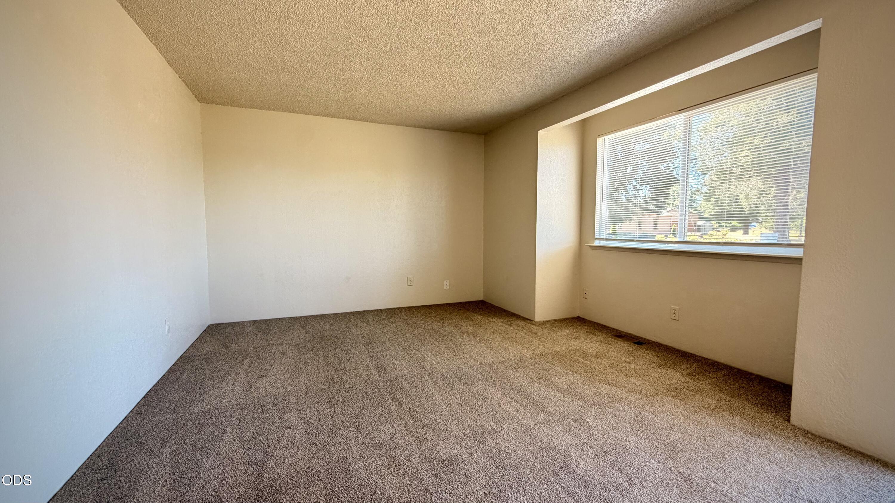 231 West Bolz Road Phoenix, OR 97535 - Photo 9 of 22