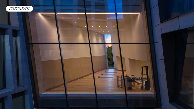 $6,425,000 | 500 West 18th Street, Unit WEST 21D | Chelsea