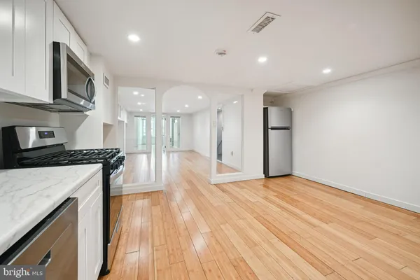 $2,700 | 1308 18th Street Northwest, Washington, DC 20036