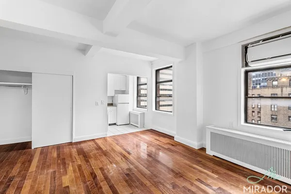 $3,750 | 132 East 45th Street, Unit 10B | Midtown East