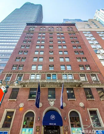 $3,750 | 132 East 45th Street, Unit 10B | Midtown East
