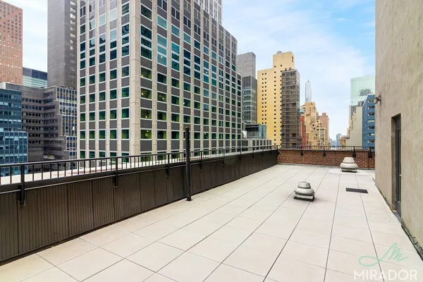 $3,750 | 132 East 45th Street, Unit 10B | Midtown East