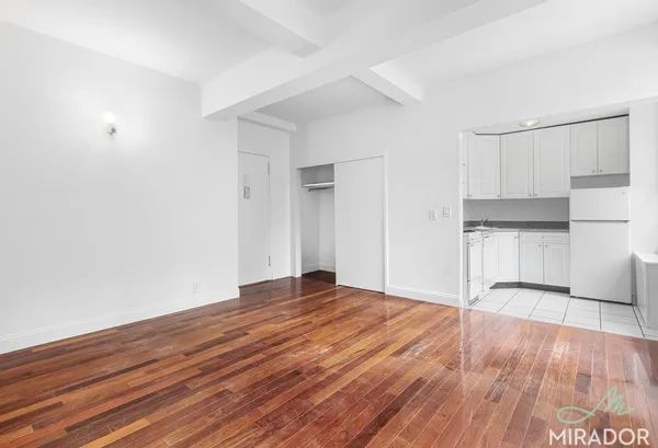 $3,750 | 132 East 45th Street, Unit 10B | Midtown East