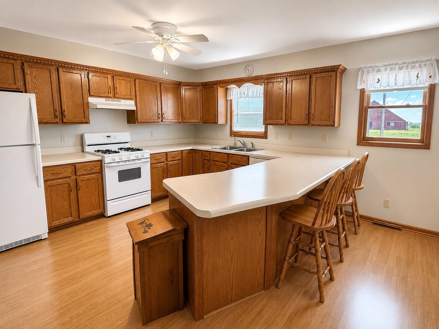 15251 West Coffman Road Forreston, IL 61030 - Photo 3 of 28