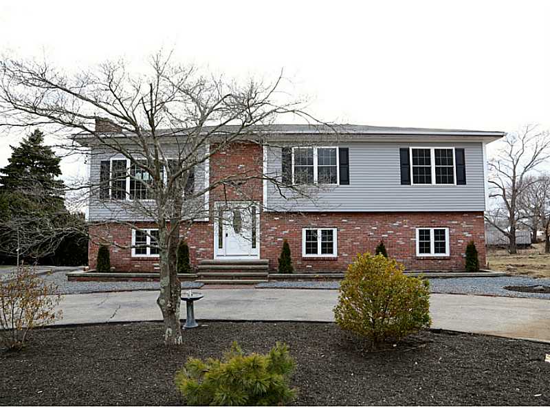 7 Council Rock Road Cranston, RI 02921 - Photo 2 of 16 Exterior Front.
