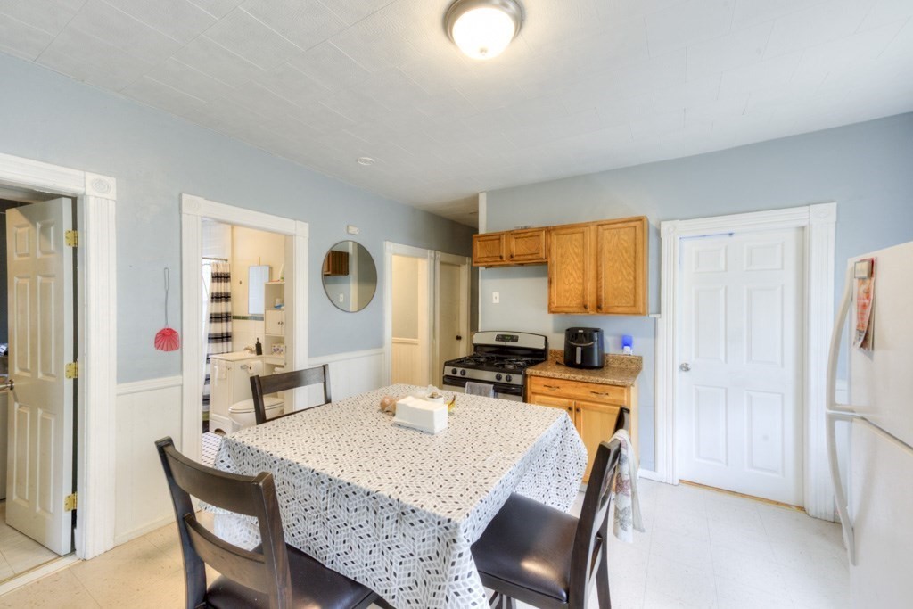 27 Rodney Street Worcester, MA 01605 - Photo 20 of 40 Gallery Image 20