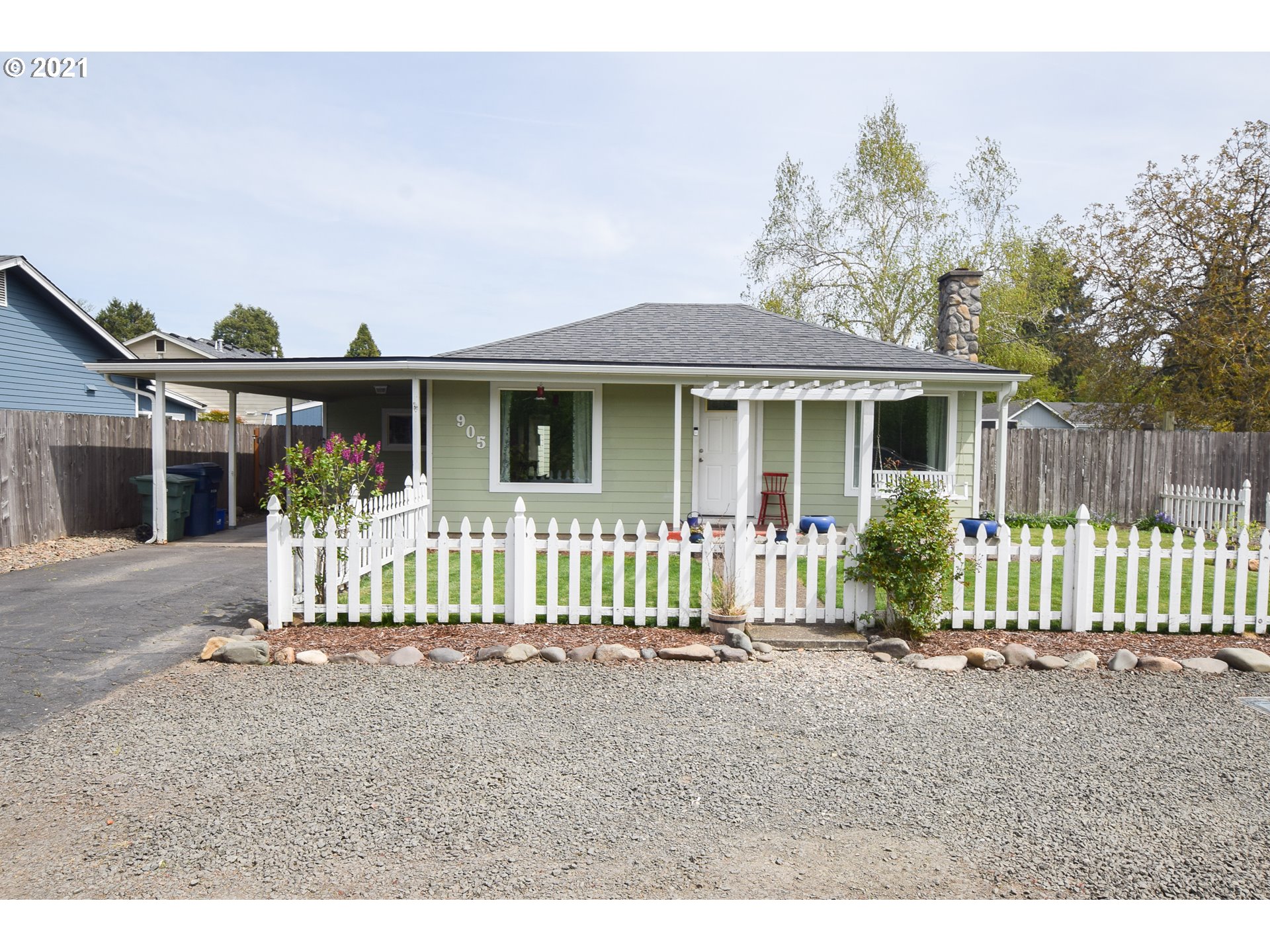 905 54th Street Springfield, OR 97478 - Photo 1 of 28