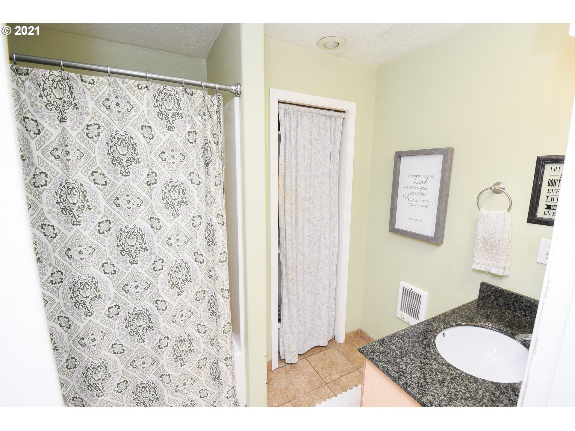 905 54th Street Springfield, OR 97478 - Photo 20 of 28