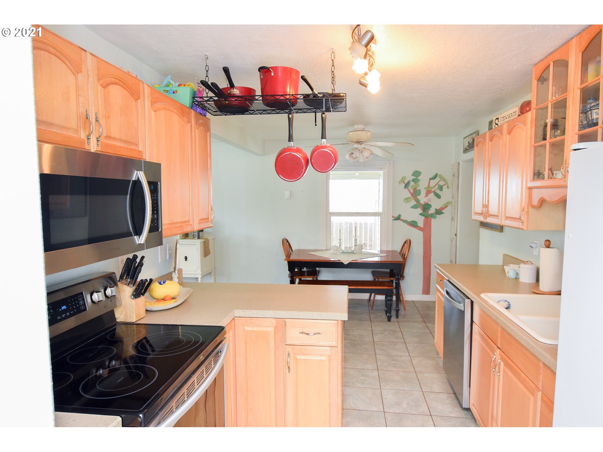 905 54th Street Springfield, OR 97478 - Photo 23 of 28
