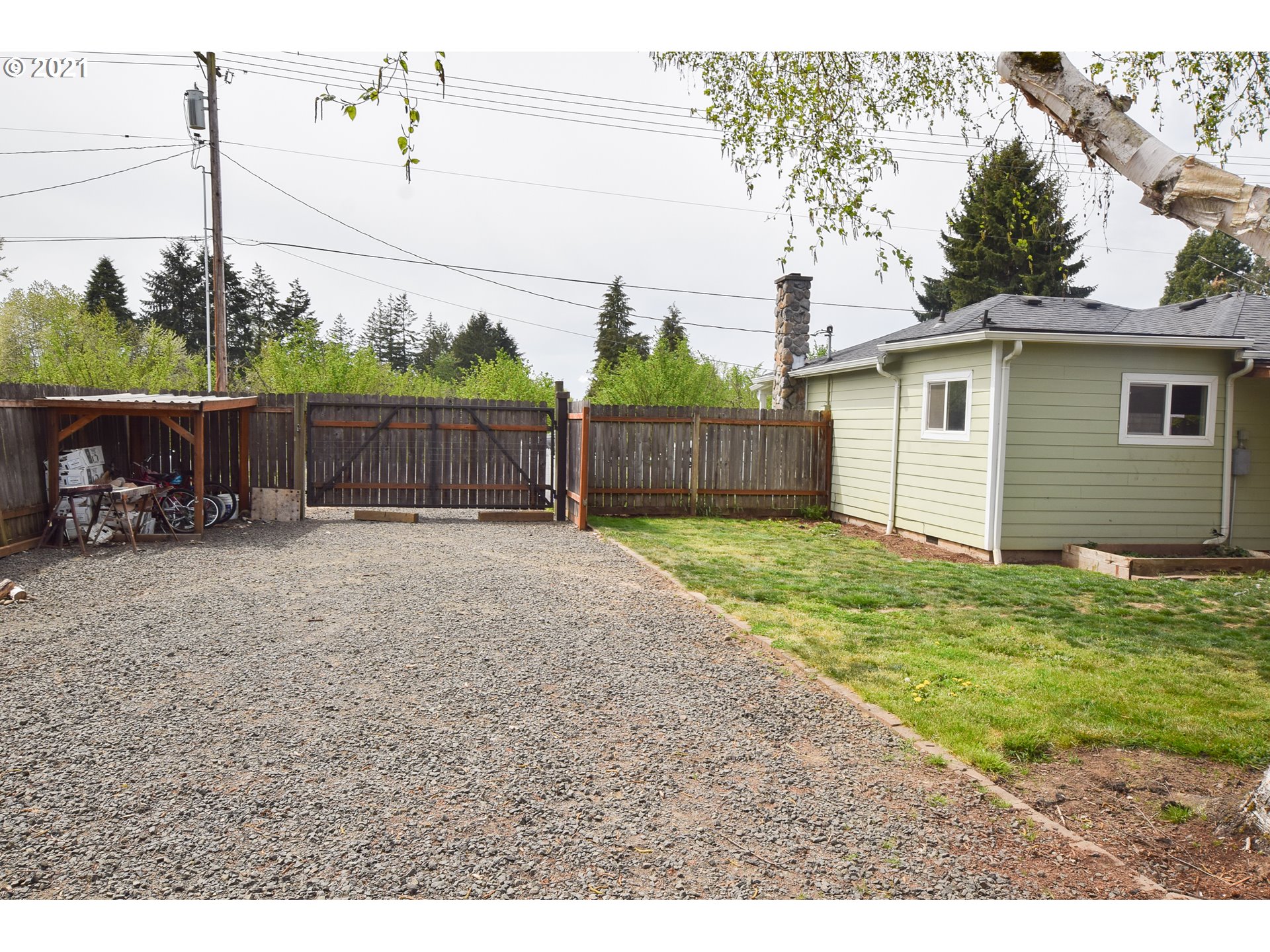 905 54th Street Springfield, OR 97478 - Photo 10 of 28