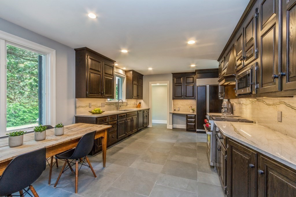 5 Monmouth Road Worcester, MA 01609 - Photo 19 of 42 Gallery Image 19