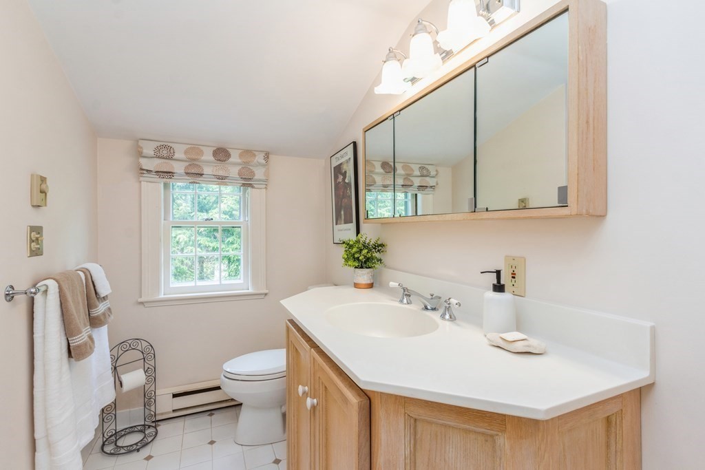 5 Monmouth Road Worcester, MA 01609 - Photo 32 of 42 Gallery Image 32