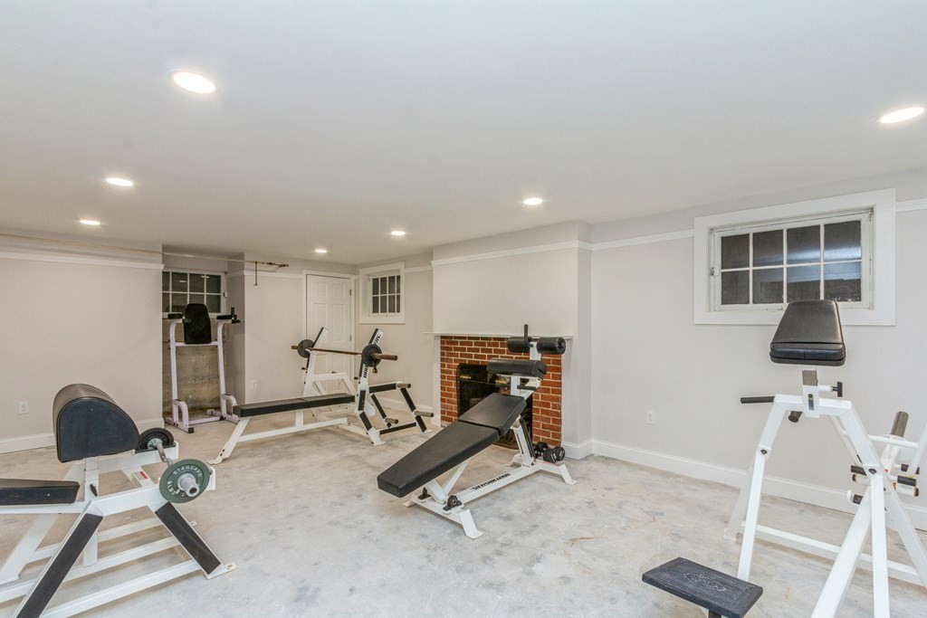 5 Monmouth Road Worcester, MA 01609 - Photo 33 of 42 Gallery Image 33