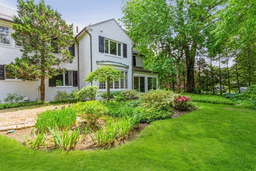 5 Monmouth Road Worcester, MA 01609 - Photo 37 of 42 Gallery Image 37