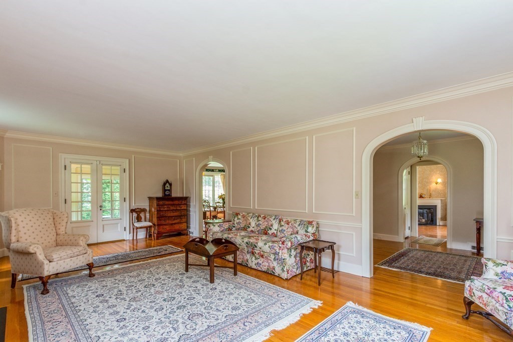 5 Monmouth Road Worcester, MA 01609 - Photo 6 of 42 Gallery Image 6
