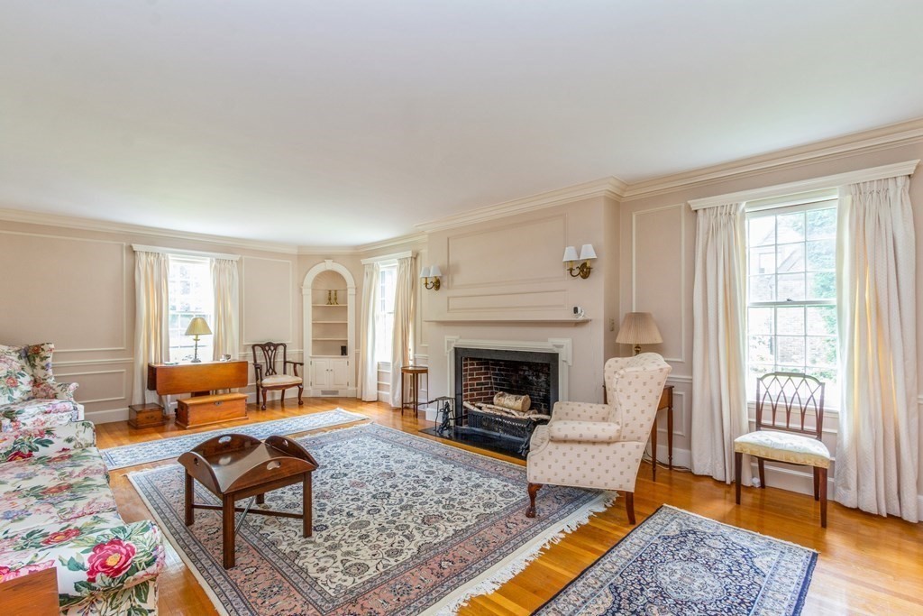 5 Monmouth Road Worcester, MA 01609 - Photo 8 of 42 Gallery Image 8