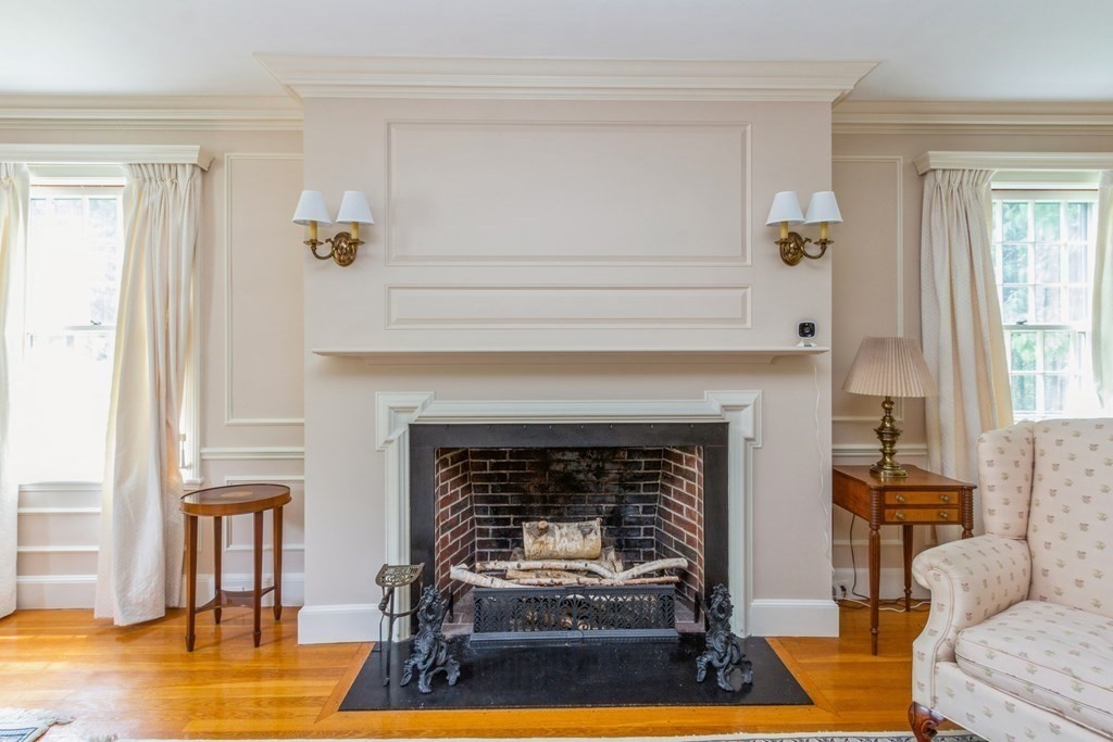 5 Monmouth Road Worcester, MA 01609 - Photo 9 of 42 Gallery Image 9