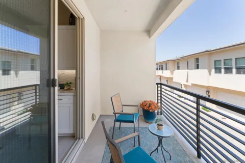 $975,000 | 16750 Coyote Bush Drive, Unit 94, San Diego, CA 92127