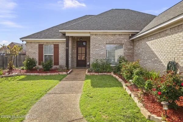 $299,775 | 518 Westfield Drive, Pearl, MS 39208