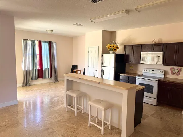 $469,900 | 963 North Jacks Lake Road, Clermont, FL 34711