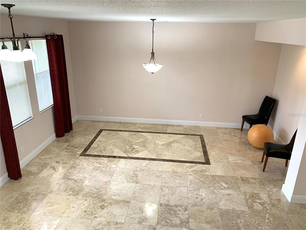 963 North Jacks Lake Road Clermont, FL 34711 - Photo 10 of 39 a view of an empty room and bathroom