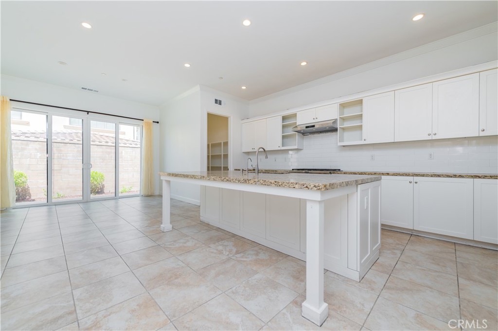 113 Outpost Irvine, CA 92620 - Photo 8 of 30